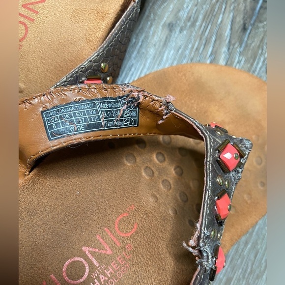 Vionic With Orthaheel Technology Flip Flop Sandal Size 6 Wide Floriana - Picture 8 of 16